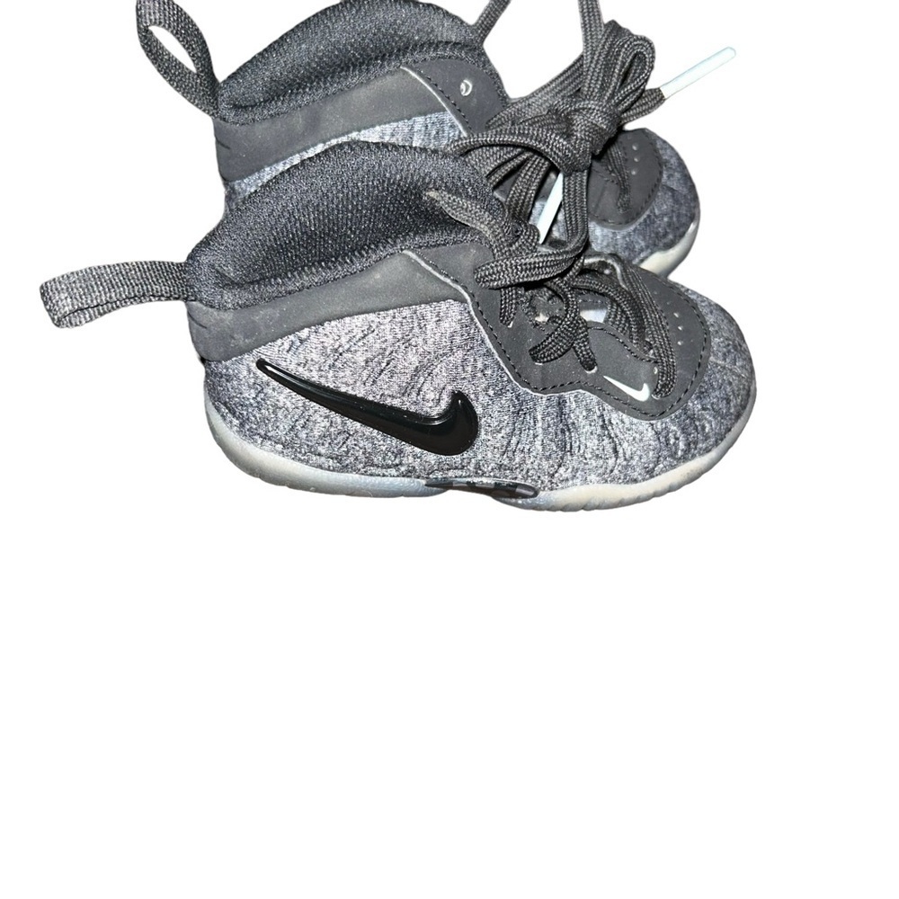 Toddler Kids Nike gray/black foamposites sneakers size 5c